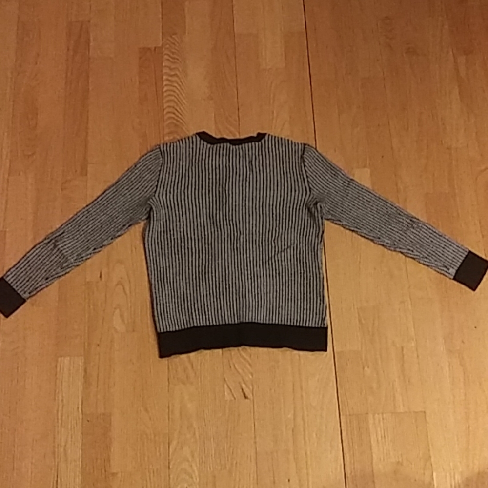 Cardigan - Picture 2 of 2